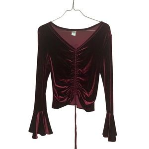 BELL SLEEVES BURGUNDY VELVET TOP